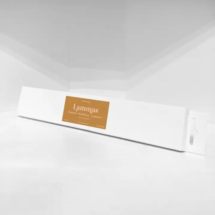 Lammas wierrook- Ghost Poppy ( 1 uur brandtijd per stokje!)